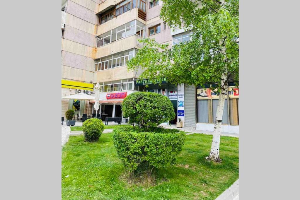 Stela'S Apartment Korce Exterior photo